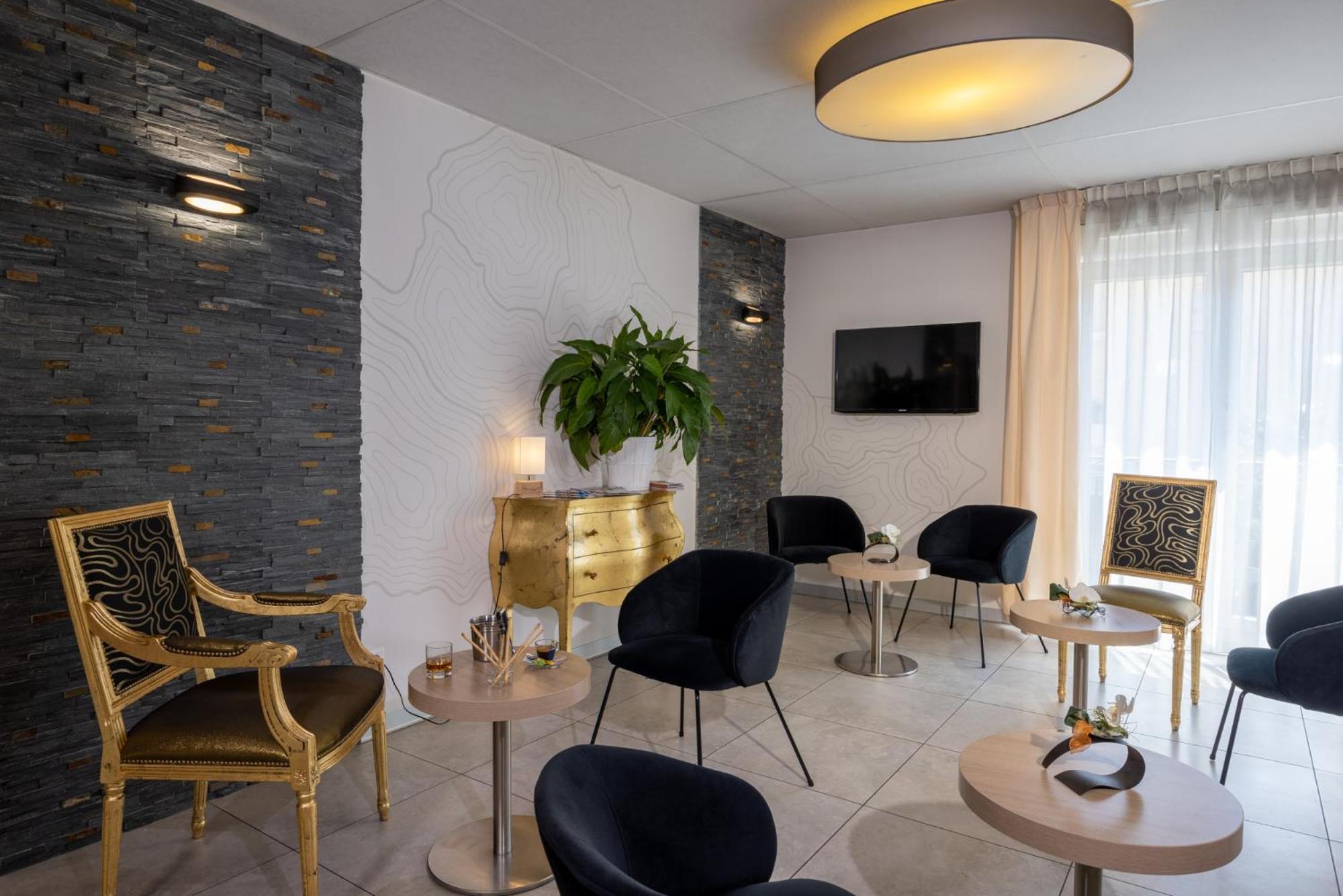 The Originals Boutique, Hotel L'Occitan, Aubagne La Destrousse Exterior photo